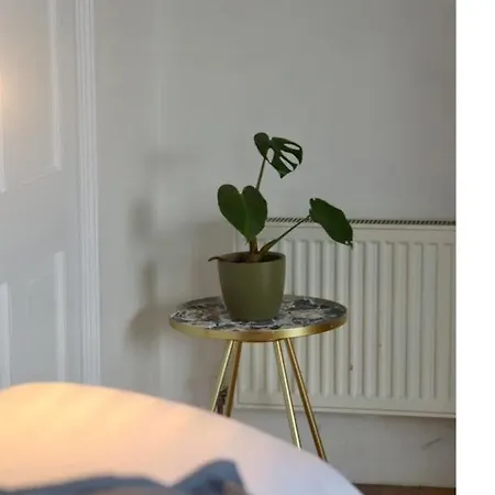 Дом отдыха Seaview And Sunsets, Entire Place, Private Entrance, Large Bedroom, Full Kitchen And Bathroom *